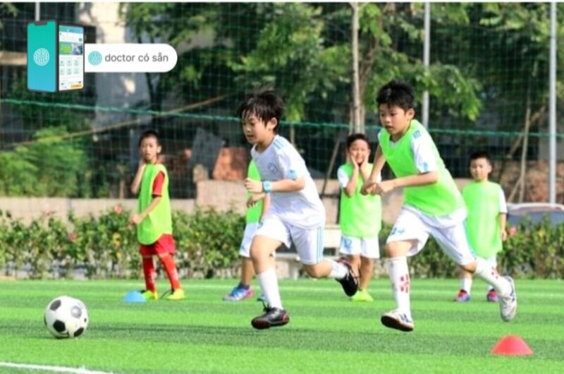 Chơi thể thao giúp trẻ nâng cao tầm vóc - cải thiện béo phì.