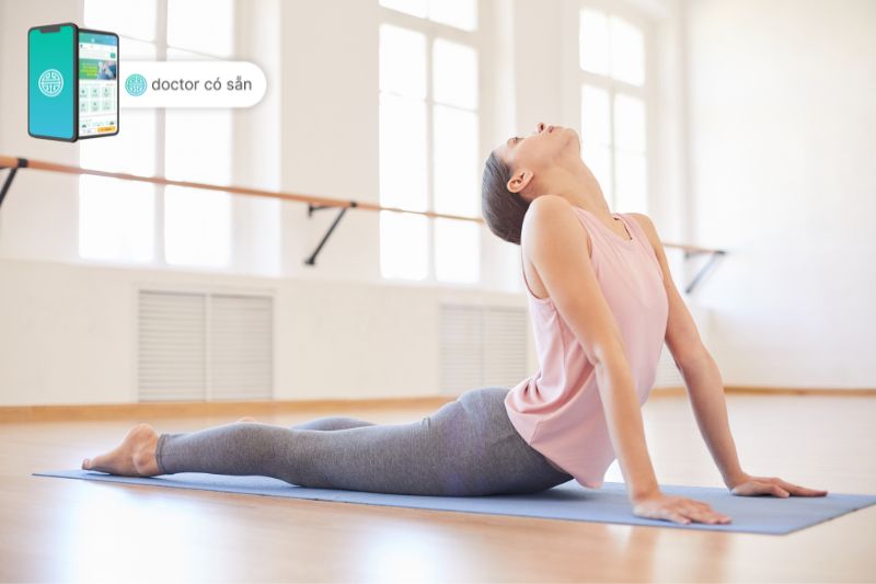 yoga giảm đau lưng