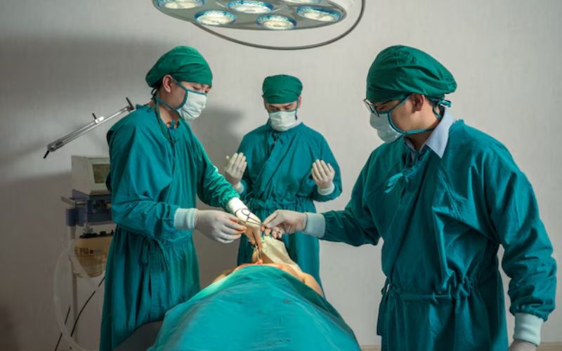 Cắt amidan có nguy hiểm không? Địa chỉ cắt amidan uy tín, an toàn