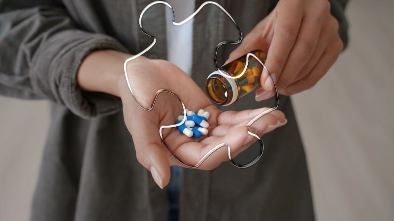 Sử dụng thuốc nhằm kiểm soát các triệu chứng của bệnh như khó thở, mệt mỏi và điều trị các yếu tố nguy cơ làm bệnh tiến triển