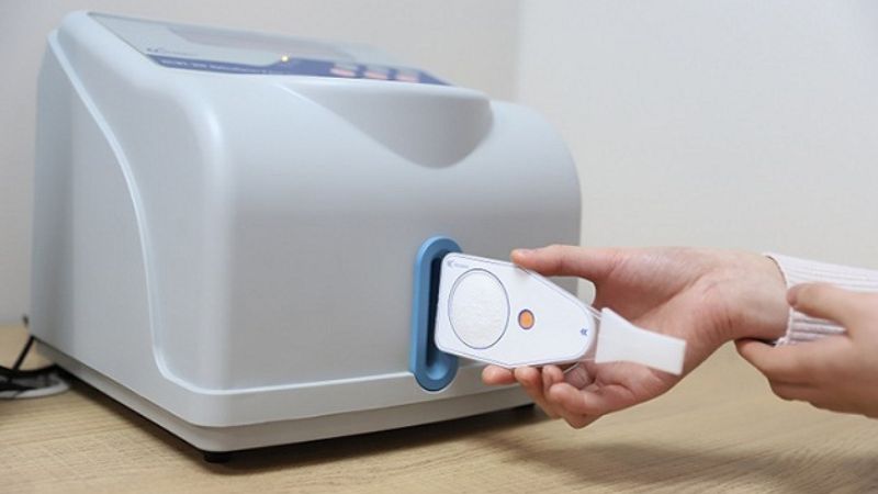 Test hơi thở giúp phát hiện bệnh nhân có dương tính với vi khuẩn HP hay không