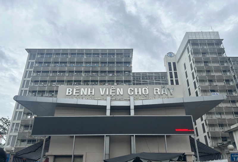 Bệnh viện Chợ Rẫy là một trong những bệnh viện tuyến cuối hàng đầu cả nước