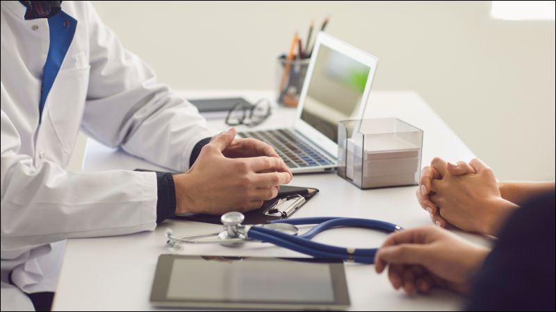 Người bệnh cần lắng nghe và thực hiện theo các hướng dẫn của bác sĩ trước và sau khi tiêm PRP