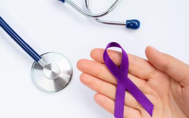 Ung thư đại tràng giai đoạn đầu: Dấu hiệu nhận biết