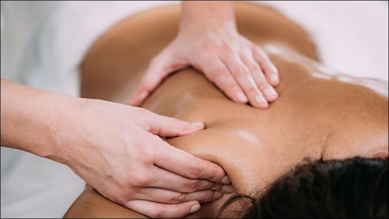 Liệu pháp xoa bóp bấm huyệt tác động tích cực đến hệ tuần hoàn và hệ bạch huyết