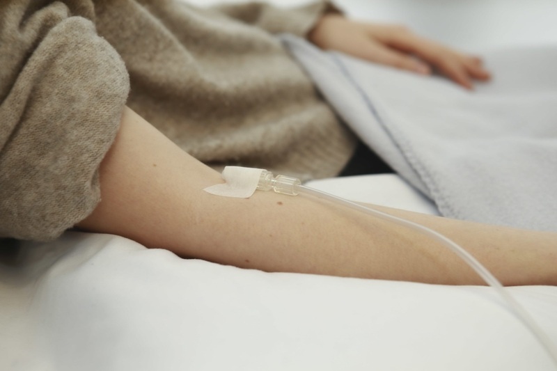 Việc truyền dịch không qua thăm khám hoặc chỉ định của bác sĩ có thể dẫn đến phản ứng dị ứng nghiêm trọng