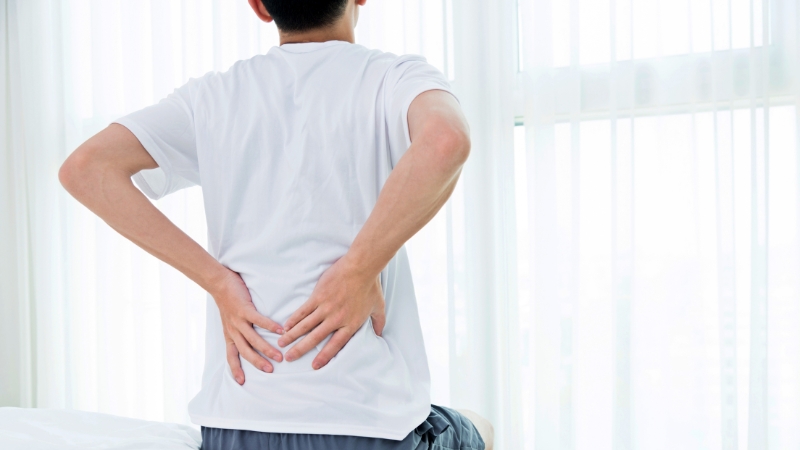 If you’re experiencing backpain, let’s contact with Optimal365 for consultation