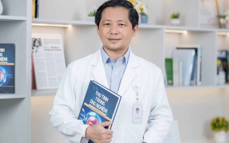 Dr. Ho Manh Tuong, MSc, is a leading IVF and assisted reproduction expert in Ho Chi Minh City