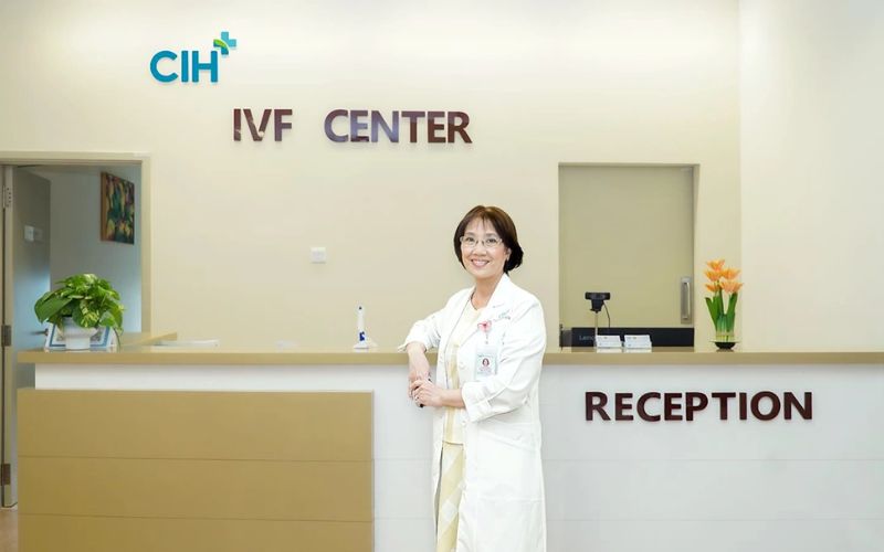 Dr. Nguyen Thi Ngoc Suong, a leading fertility expert with over 30 years of experience, specializes in IVF, infertility, endometriosis, PCOS, and high-risk pregnancies