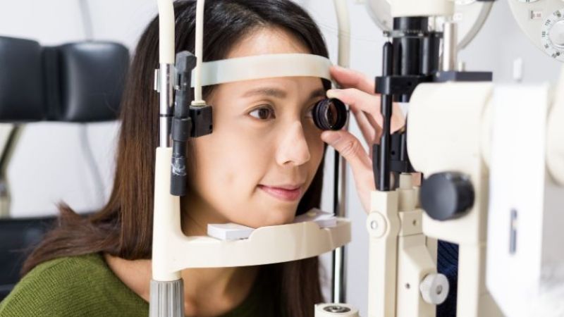 Bác sĩ sẽ giải thích chi tiết các phương pháp phù hợp, ưu nhược điểm và chi phí tương ứng