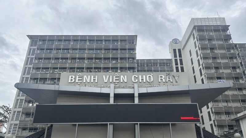 Khoa Mắt Bệnh viện Chợ Rẫy là một trong những cơ sở đầu ngành về nhãn khoa, nổi tiếng với khả năng cấp cứu, phẫu thuật và điều trị các bệnh lý mắt phức tạp