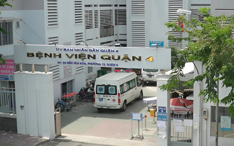 Chuyên khoa Mắt – Bệnh viện Quận 4 có đội ngũ y bác sĩ đảm nhận việc thăm khám và điều trị ban đầu cho các vấn đề về nhãn khoa