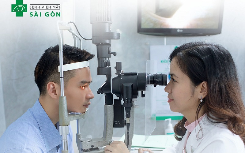 Bệnh viện Mắt Sài Gòn Ngô Gia Tự phẫu thuật khúc xạ bằng phương pháp LASIK và phẫu thuật đục thủy tinh thể bằng phương pháp PHACO