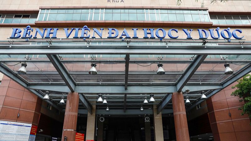 Thuộc Bệnh viện đa khoa lớn, khoa Mắt tại đây có đội ngũ bác sĩ kiêm giảng viên đầu ngành