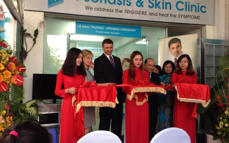 Phòng Khám Da Liễu Dr Michaels HCM với đội ngũ bác sĩ ưu tú