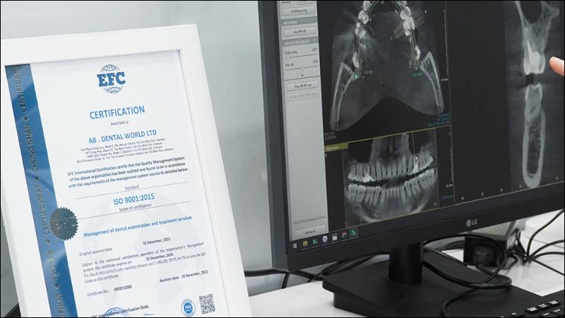 Nha khoa AB là một trong số ít nha khoa tại TP.HCM đạt chứng nhận ISO 9001:2015 về quản lý dịch vụ khám và điều trị