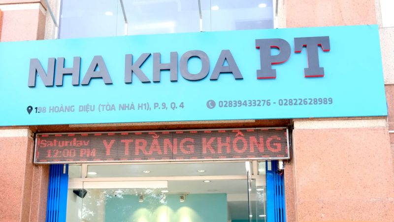 Nha khoa PT có phòng Labo chế tác răng sứ riêng với đội ngũ kỹ thuật viên dày dạn kinh nghiệm