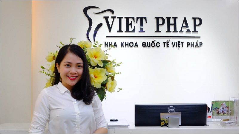 Nha khoa Việt Pháp với đội ngũ có chuyên môn cao, mang đến các dịch vụ chuẩn y khoa và an toàn