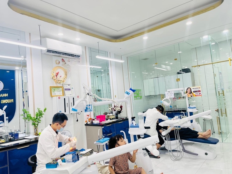 Nha khoa Phương Hạnh đã có hơn 11 năm kinh nghiệm trong lĩnh vực chăm sóc sức khỏe răng miệng