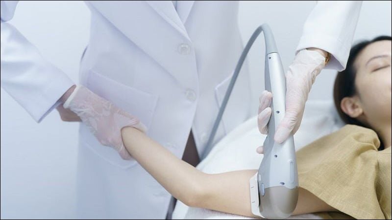 Cách duy nhất để can thiệp trực tiếp vào một vùng mỡ cụ thể là thông qua các biện pháp y khoa