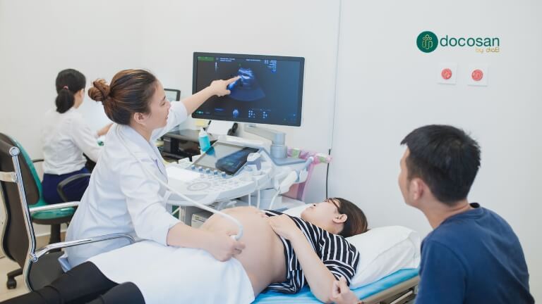 Vinmec khám đa nang buồng trứng