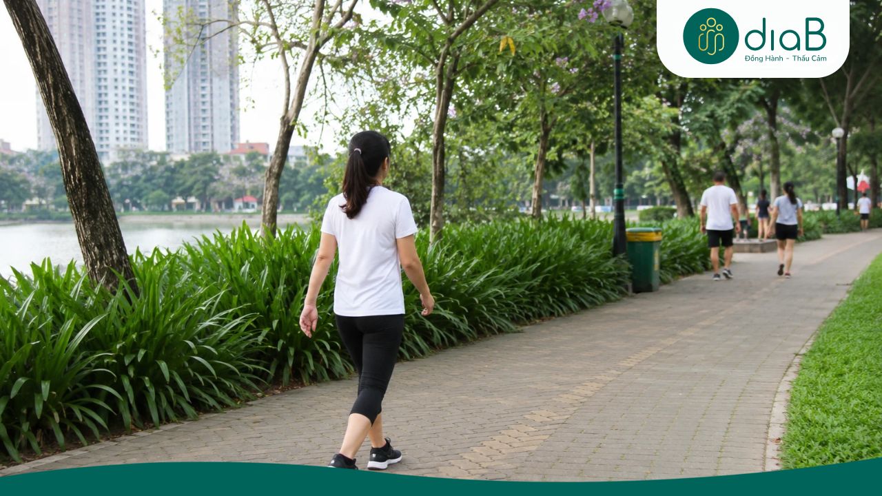 Duy trì thói quen đi bộ 8.000 - 10.000 bước mỗi ngày