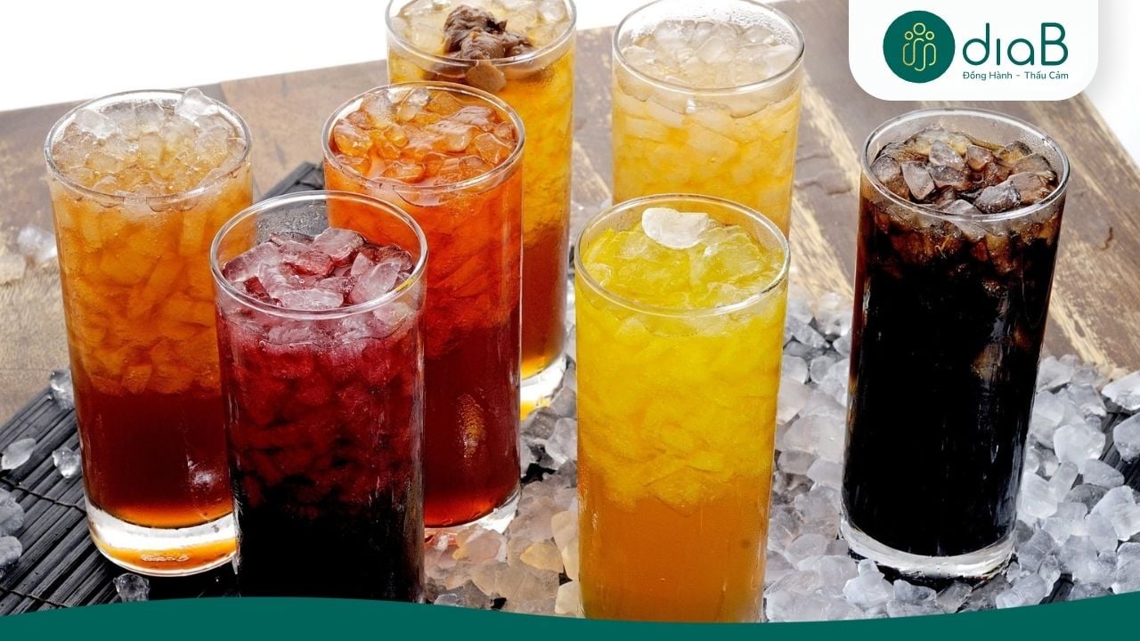 Các loại nước ngọt có gas và trà sữa chứa lượng đường nhân tạo rất cao
