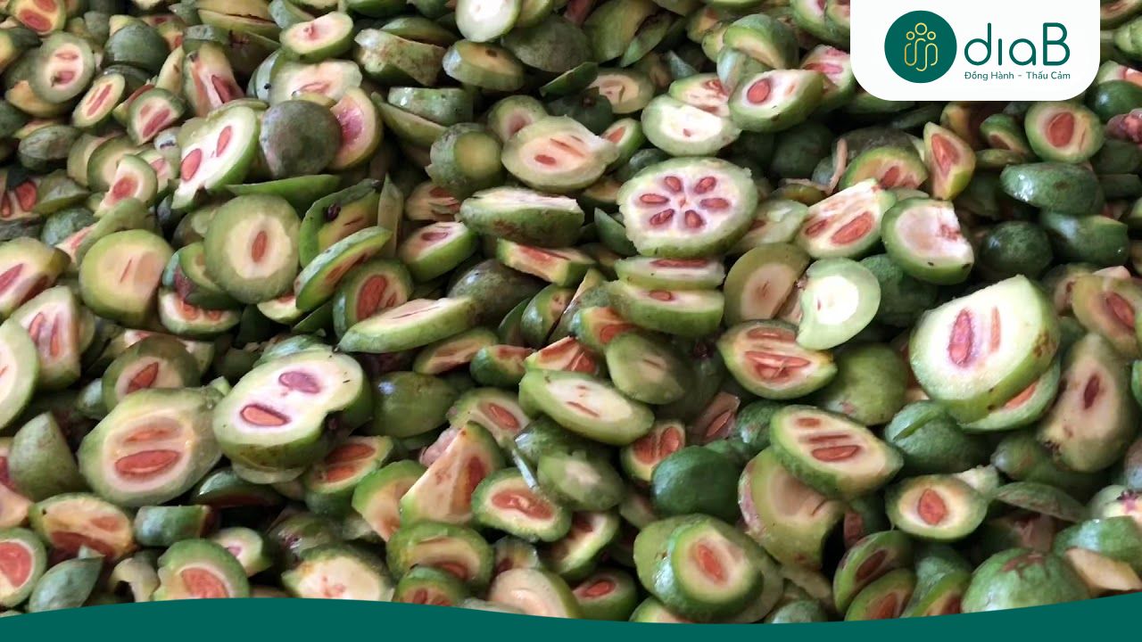 Chất chống oxy hóa Flavonozit và Vitamin C trong quả bứa