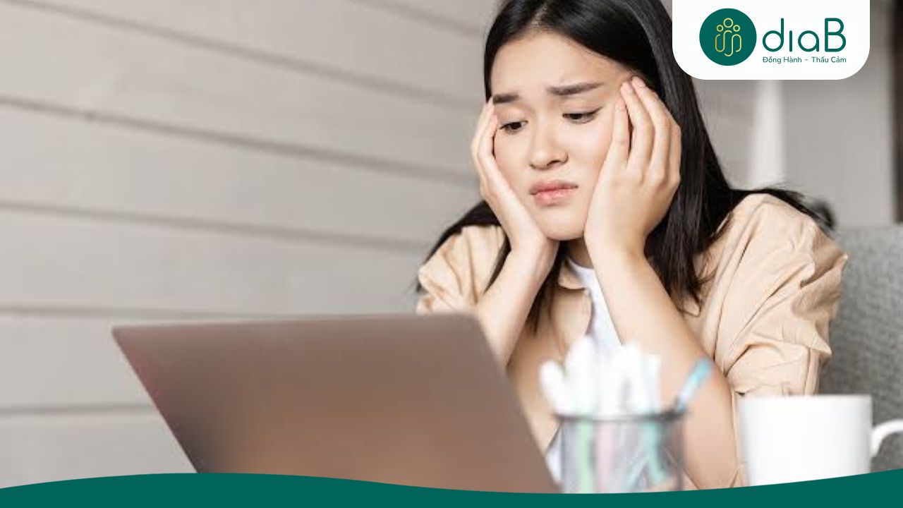Căng thẳng kéo dài kích thích cơ thể tích mỡ bụng nhiều hơn