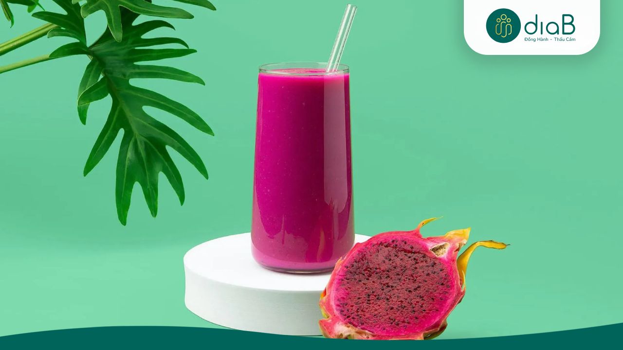 Smoothie thanh long đỏ giúp hỗ trợ hoạt động hệ tiêu hóa (Nguồn: Internet)