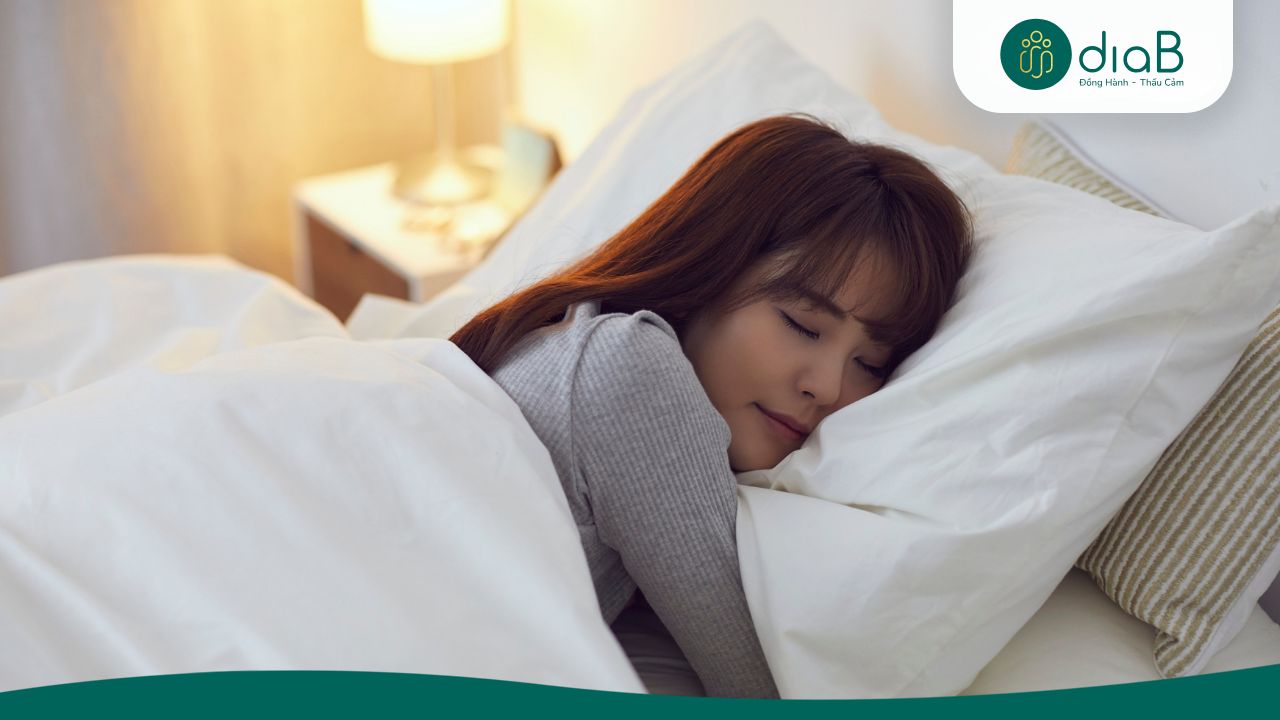 Ngủ đủ giấc giúp mẹ bỉm có thời gian nghỉ ngơi và phục hồi năng lượng