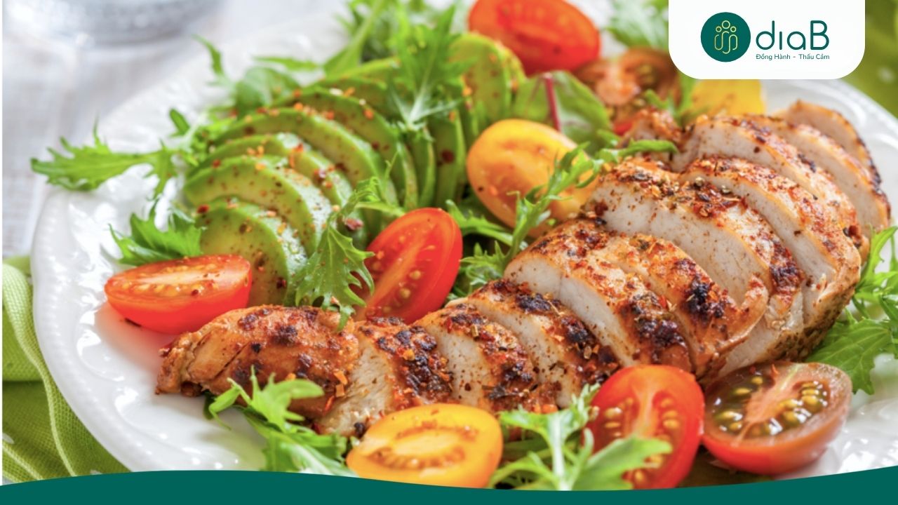 Có thể bổ sung protein và carbohydrate trong bữa tối giảm cân (Nguồn: Internet)