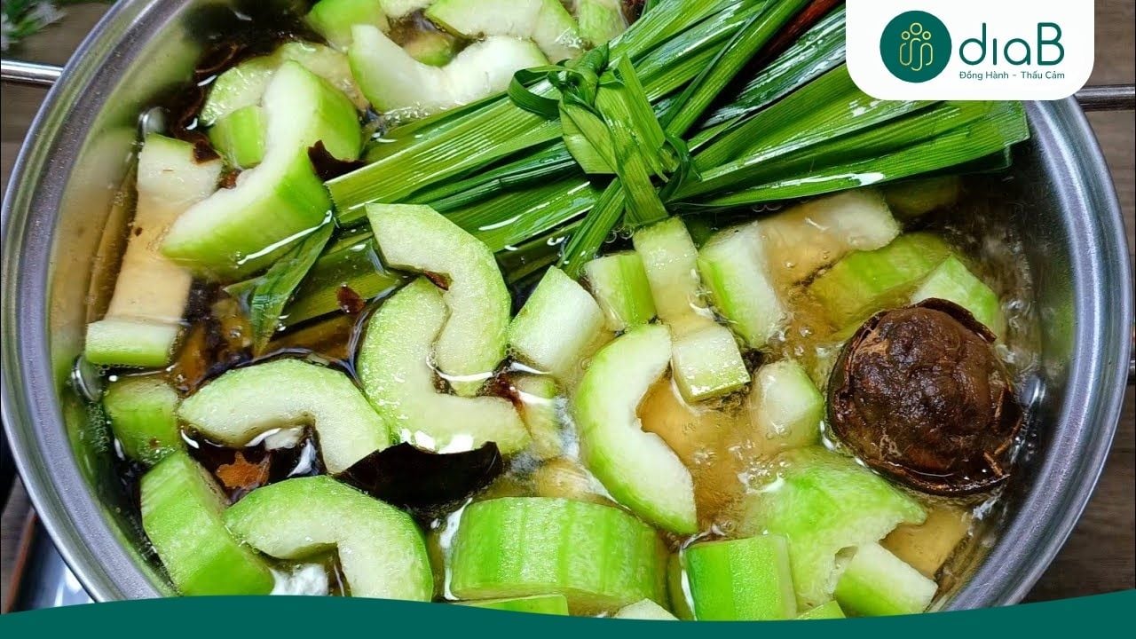 đun sôi nước bí đao