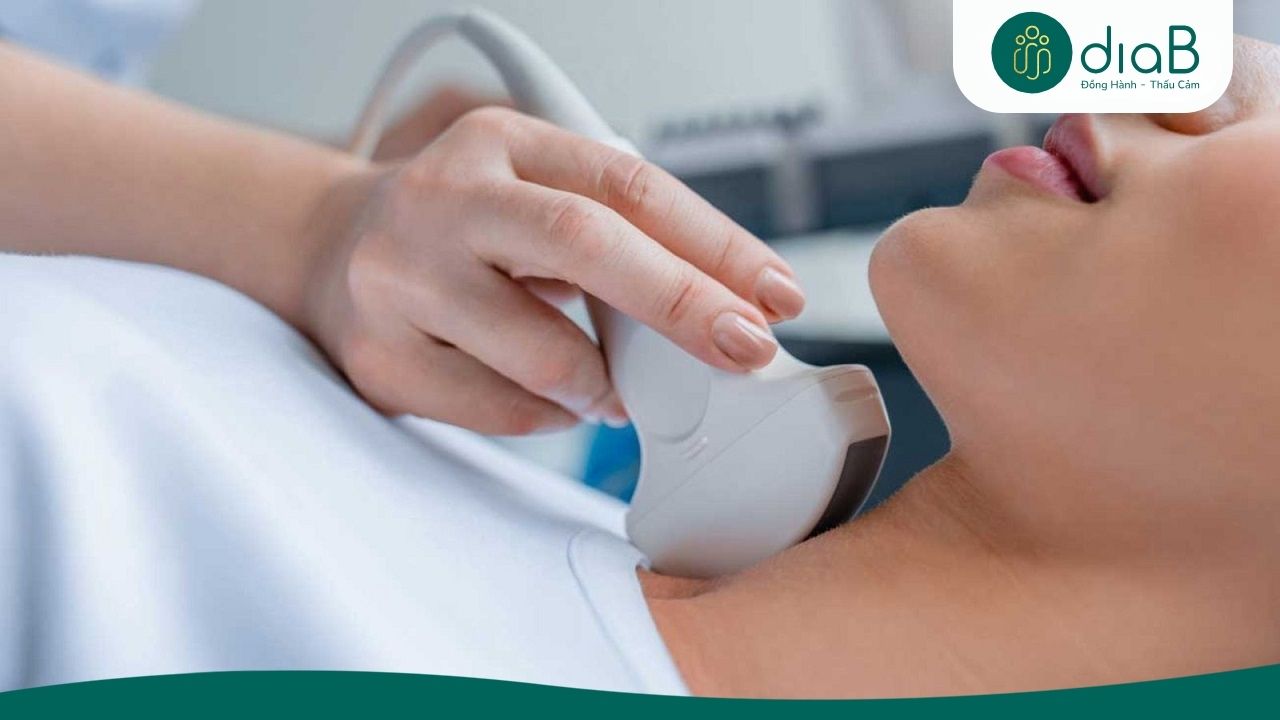 Siêu âm tuyến giáp phát hiện nhân giáp và bất thường vùng cổ