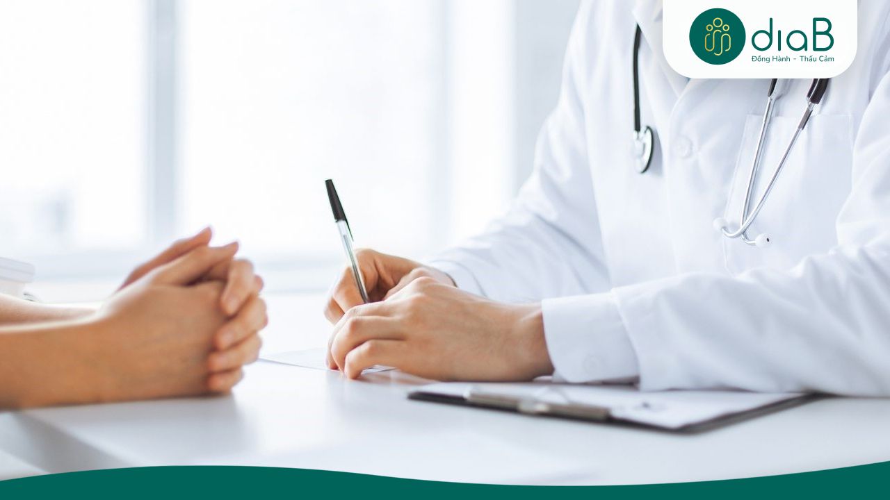 Bác sĩ sẽ dựa vào kết quả thăm khám, xét nghiệm để đưa ra kết luận phẫu thuật