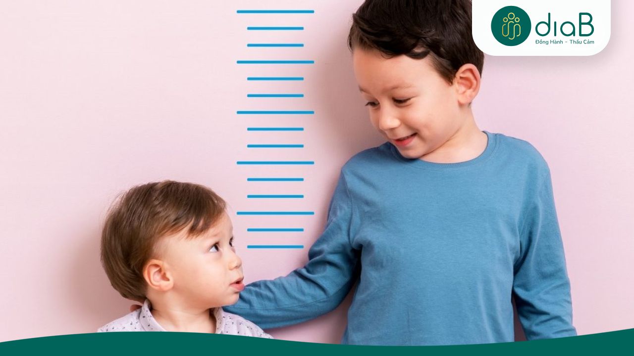 Khi lớn lên, trẻ bắt đầu bộc lộ tình trạng chậm phát triển chiều cao rõ rệ